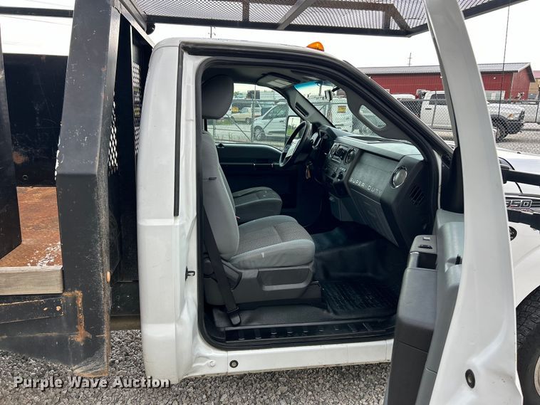 image for item EK4692 2011 Ford F350 Super Duty XLT flatbed pickup truck