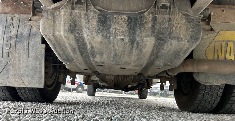 image for item EK4692 2011 Ford F350 Super Duty XLT flatbed pickup truck