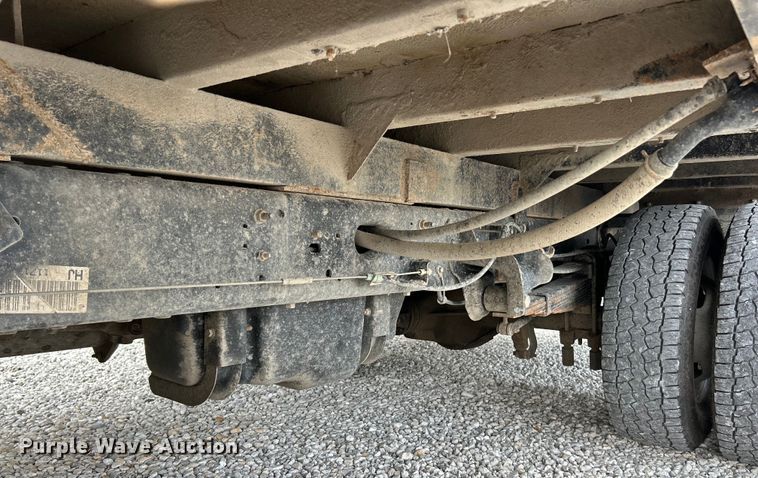 image for item EK4692 2011 Ford F350 Super Duty XLT flatbed pickup truck