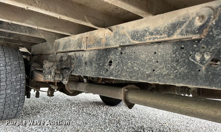 image for item EK4692 2011 Ford F350 Super Duty XLT flatbed pickup truck