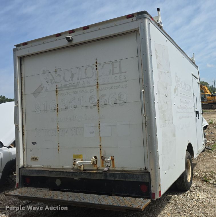 image for item EK6011 Supreme box bed