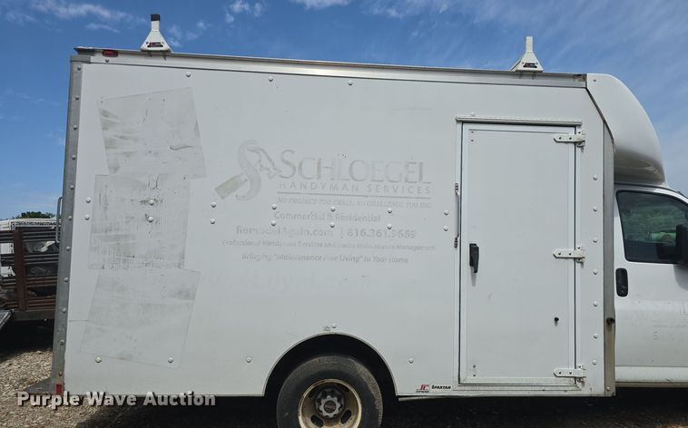 image for item EK6011 Supreme box bed