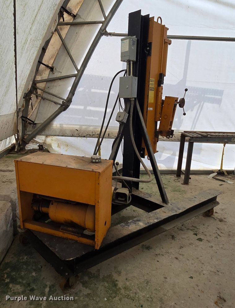 image for item EK6030 Vic Roc BB302 u bolt bender