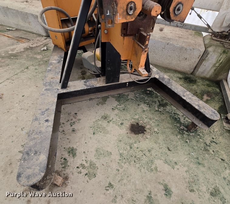 image for item EK6030 Vic Roc BB302 u bolt bender