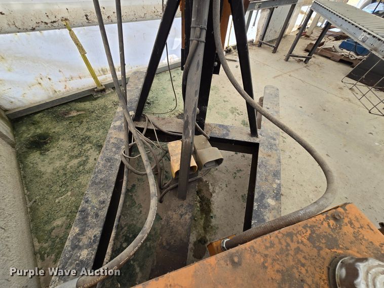 image for item EK6030 Vic Roc BB302 u bolt bender