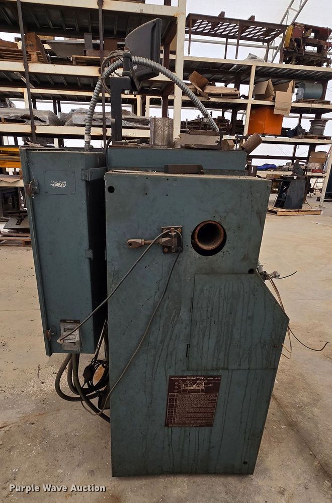 image for item EK6033 LeBlond Makino metal lathe