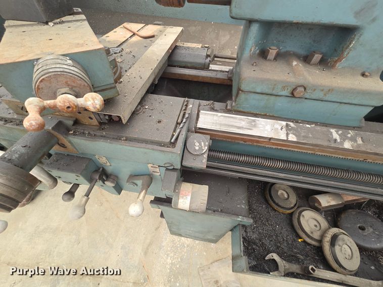image for item EK6033 LeBlond Makino metal lathe