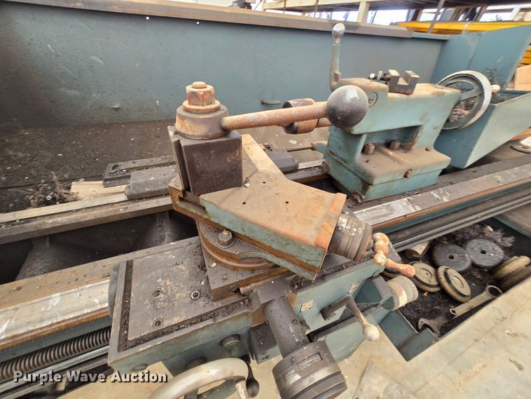 image for item EK6033 LeBlond Makino metal lathe