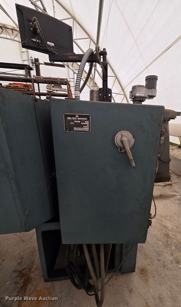 image for item EK6033 LeBlond Makino metal lathe