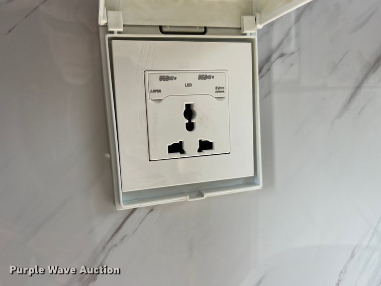 image for item EK8519 Bastone Mobile restroom