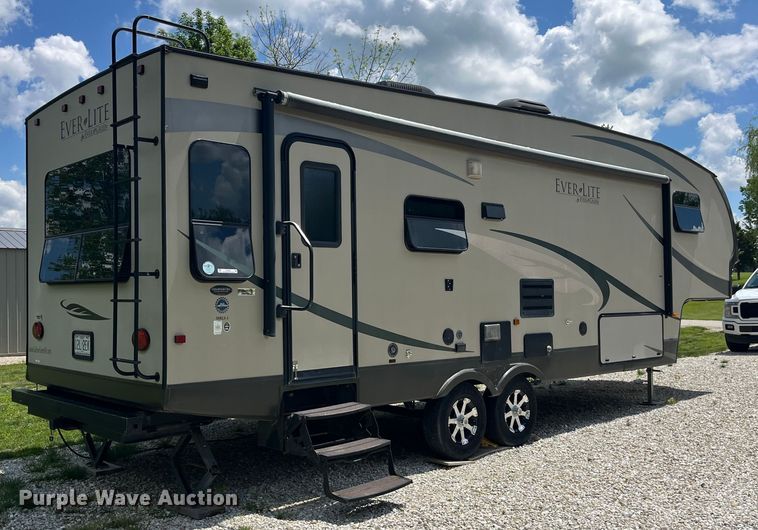 image for item EK8520 2011 Evergreen EL30RLS-5 camper