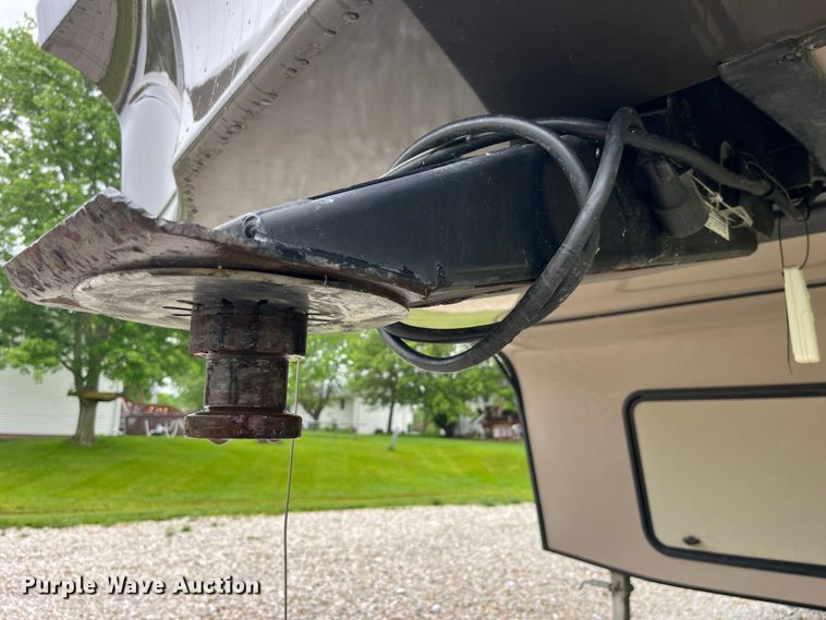 image for item EK8520 2011 Evergreen EL30RLS-5 camper