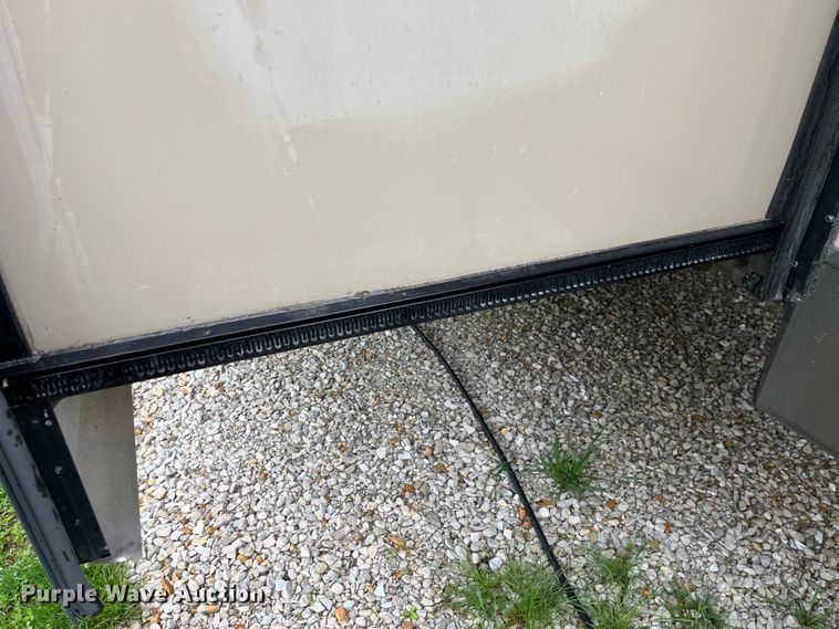 image for item EK8520 2011 Evergreen EL30RLS-5 camper