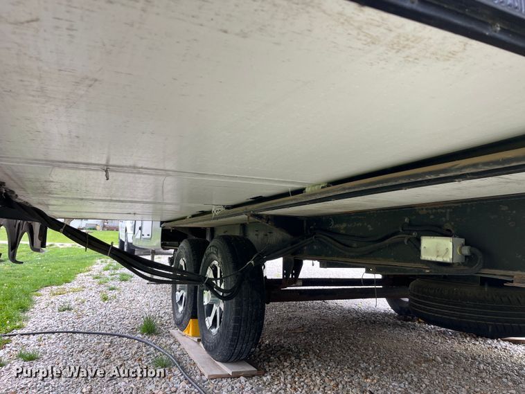 image for item EK8520 2011 Evergreen EL30RLS-5 camper