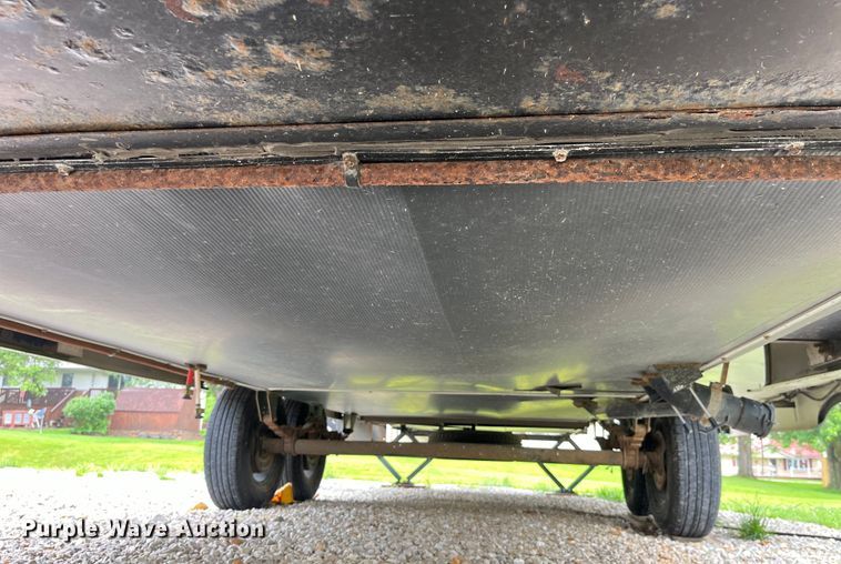 image for item EK8520 2011 Evergreen EL30RLS-5 camper