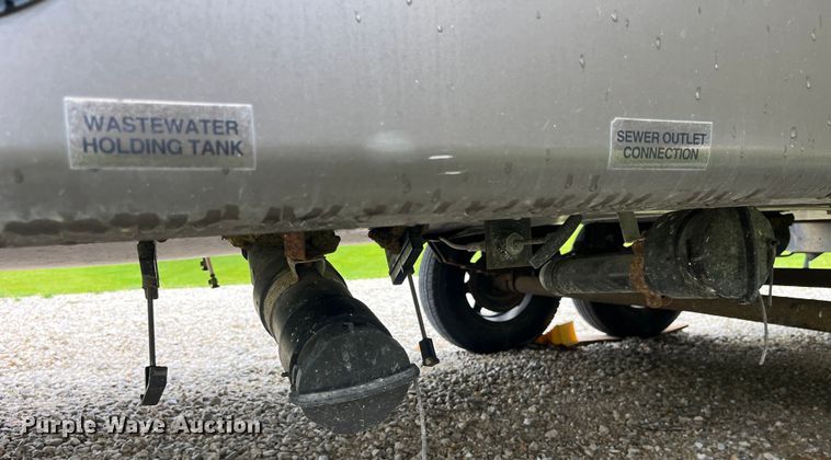 image for item EK8520 2011 Evergreen EL30RLS-5 camper