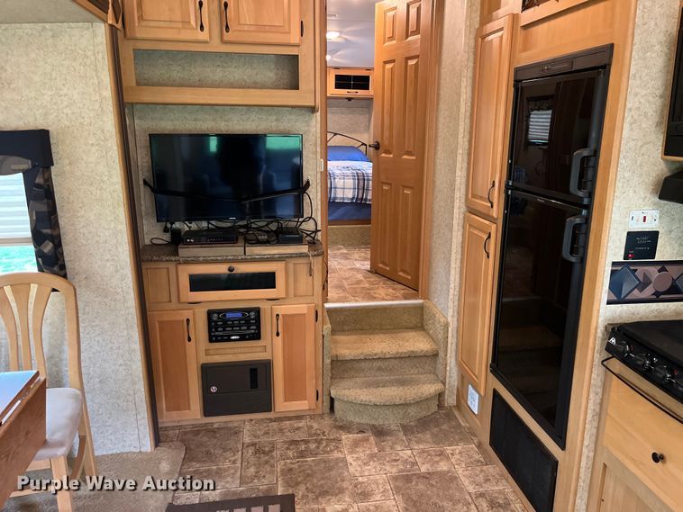 image for item EK8520 2011 Evergreen EL30RLS-5 camper