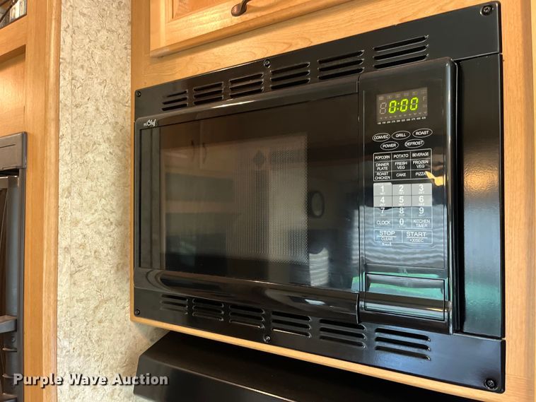 image for item EK8520 2011 Evergreen EL30RLS-5 camper