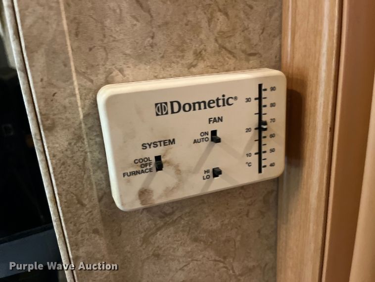 image for item EK8520 2011 Evergreen EL30RLS-5 camper