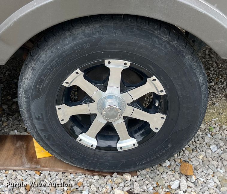 image for item EK8520 2011 Evergreen EL30RLS-5 camper