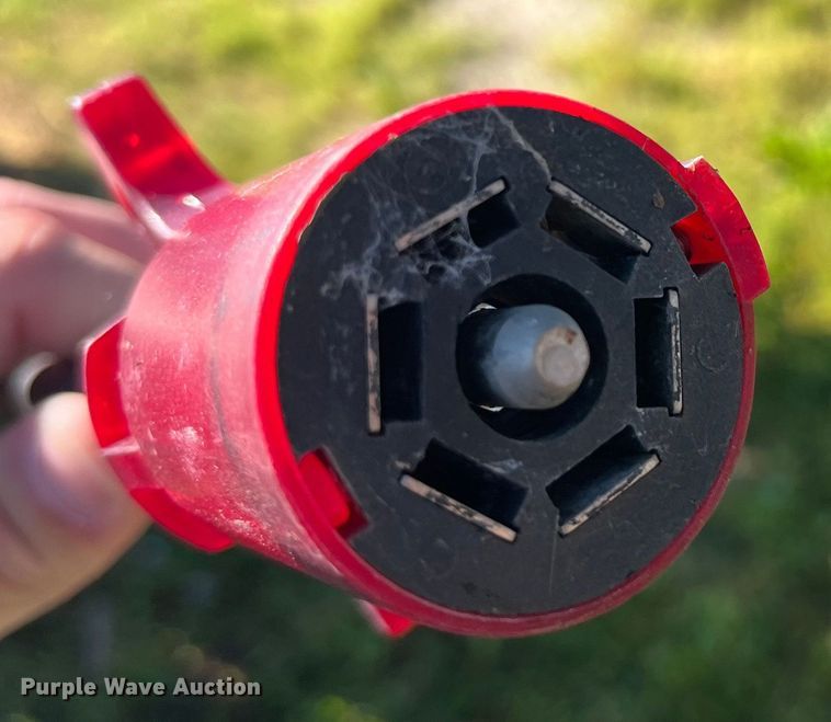 image for item EK8541 1999 Titan equipment trailer