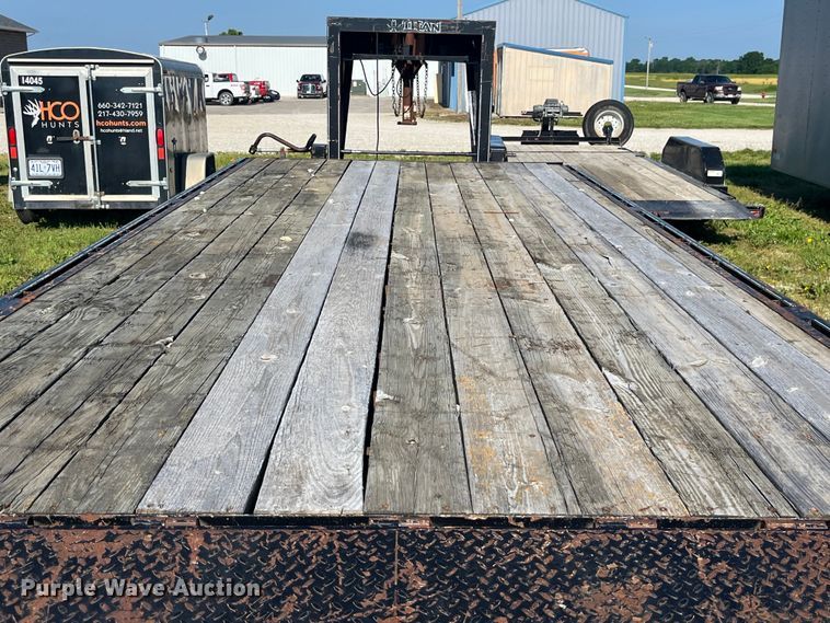 image for item EK8541 1999 Titan equipment trailer