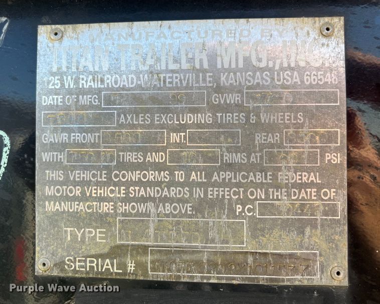 image for item EK8541 1999 Titan equipment trailer