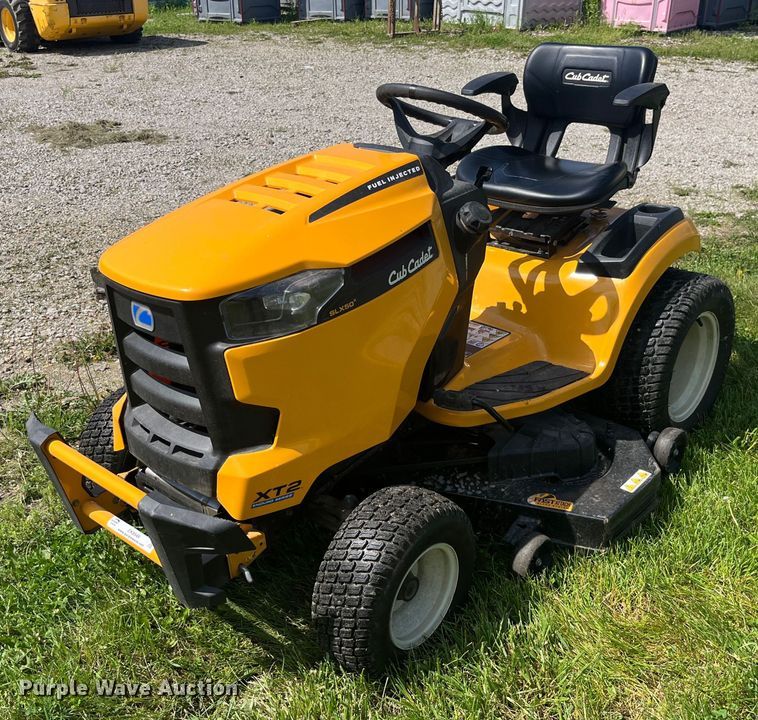 image for item EK8549 2020 Cub Cadet XT2 Enduro Series lawn mower