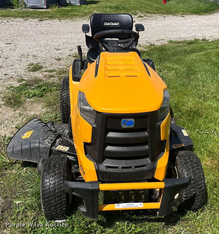 image for item EK8549 2020 Cub Cadet XT2 Enduro Series lawn mower