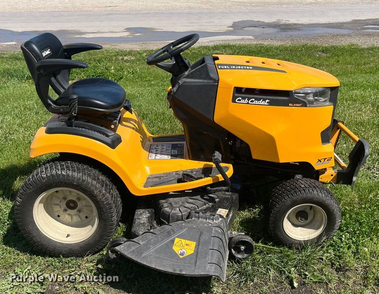 image for item EK8549 2020 Cub Cadet XT2 Enduro Series lawn mower