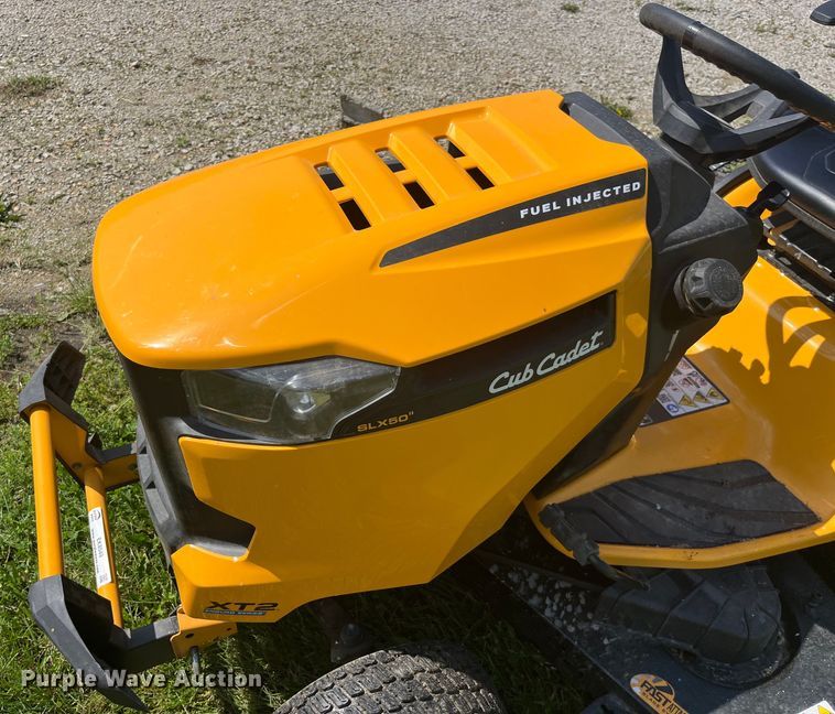 image for item EK8549 2020 Cub Cadet XT2 Enduro Series lawn mower