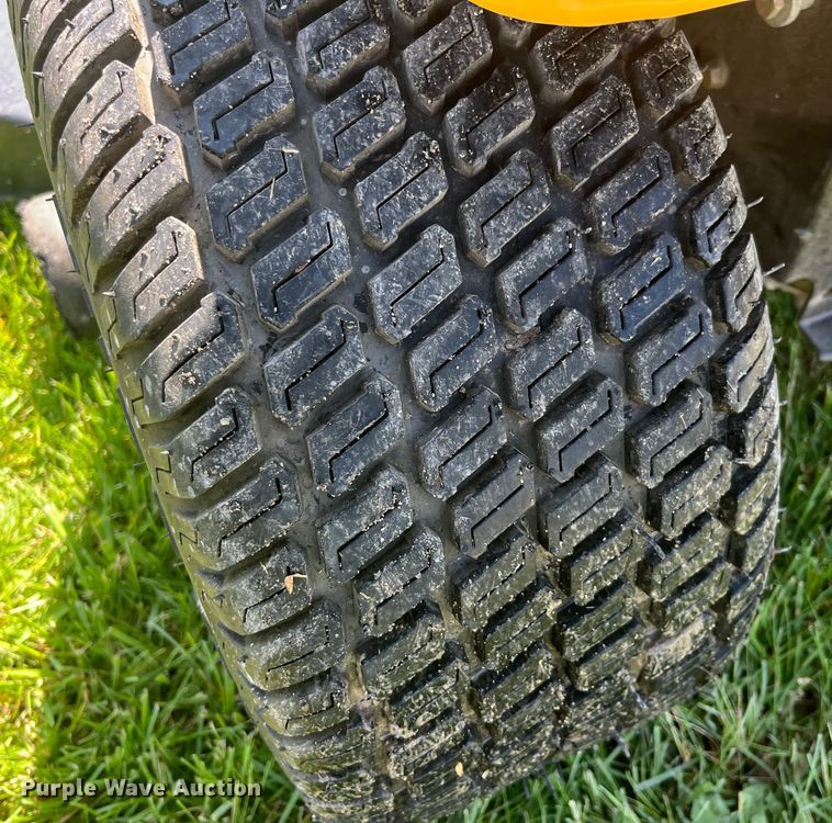 image for item EK8549 2020 Cub Cadet XT2 Enduro Series lawn mower