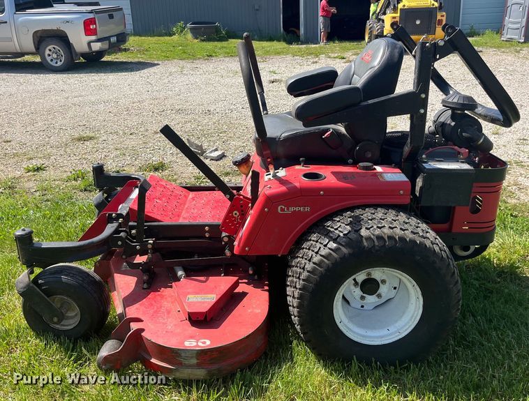 image for item EK8552 2014 Country Clipper 3560KAT-1510 ZTR lawn mower