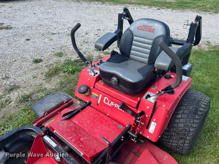 image for item EK8552 2014 Country Clipper 3560KAT-1510 ZTR lawn mower