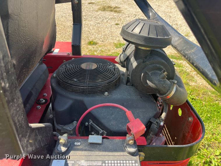 image for item EK8552 2014 Country Clipper 3560KAT-1510 ZTR lawn mower