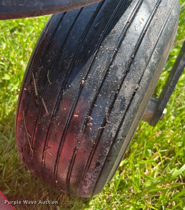 image for item EK8552 2014 Country Clipper 3560KAT-1510 ZTR lawn mower