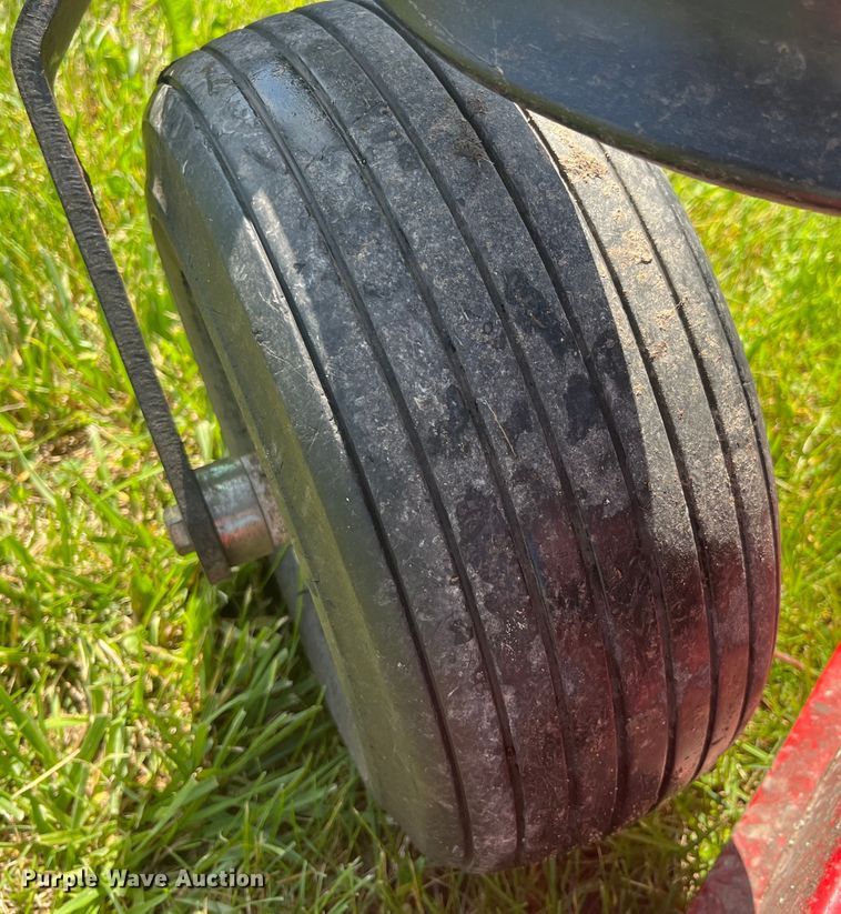 image for item EK8552 2014 Country Clipper 3560KAT-1510 ZTR lawn mower