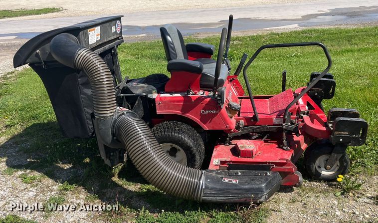 image for item EK8553 2017 Country Clipper 2460KAT-465 ZTR lawn mower