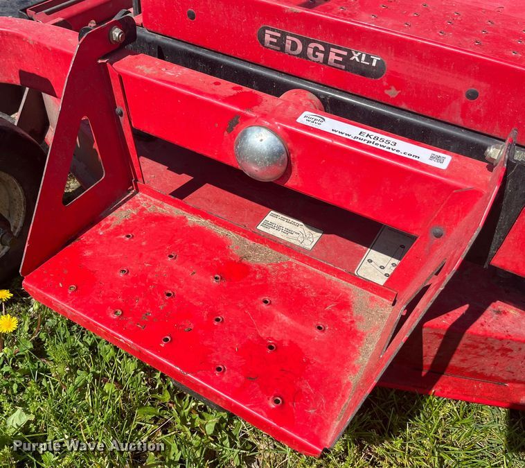 image for item EK8553 2017 Country Clipper 2460KAT-465 ZTR lawn mower