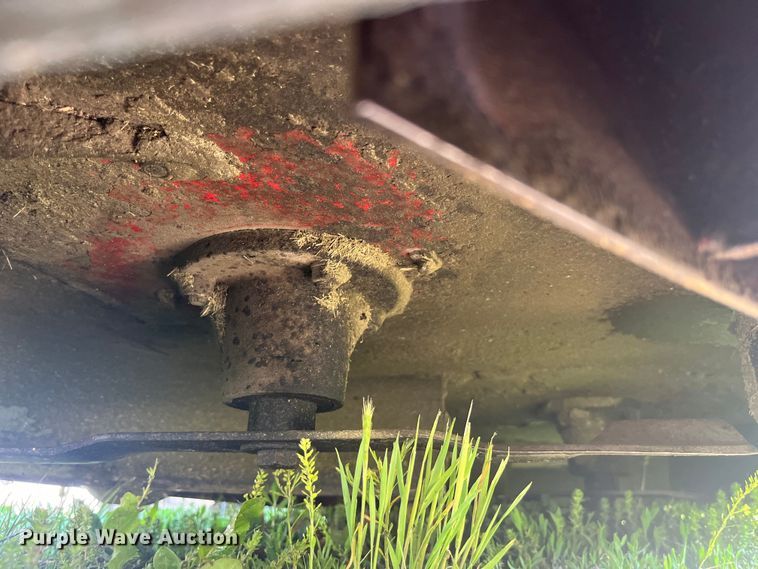 image for item EK8553 2017 Country Clipper 2460KAT-465 ZTR lawn mower