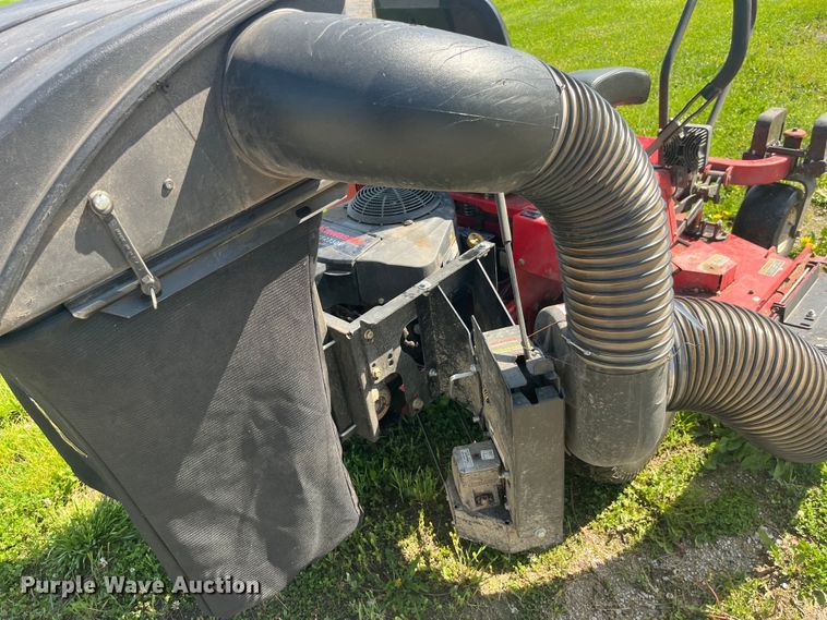 image for item EK8553 2017 Country Clipper 2460KAT-465 ZTR lawn mower