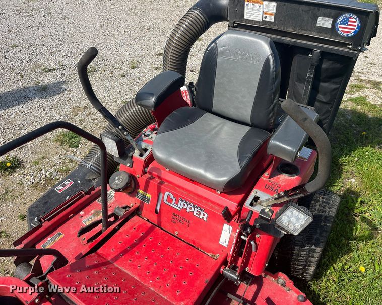 image for item EK8553 2017 Country Clipper 2460KAT-465 ZTR lawn mower