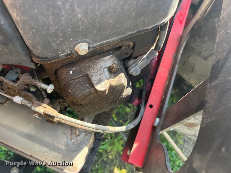 image for item EK8553 2017 Country Clipper 2460KAT-465 ZTR lawn mower