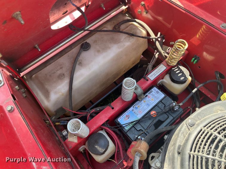 image for item EK8553 2017 Country Clipper 2460KAT-465 ZTR lawn mower