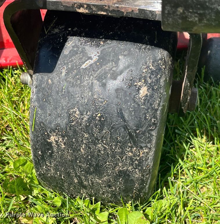 image for item EK8553 2017 Country Clipper 2460KAT-465 ZTR lawn mower