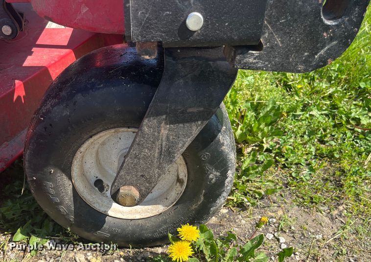 image for item EK8553 2017 Country Clipper 2460KAT-465 ZTR lawn mower