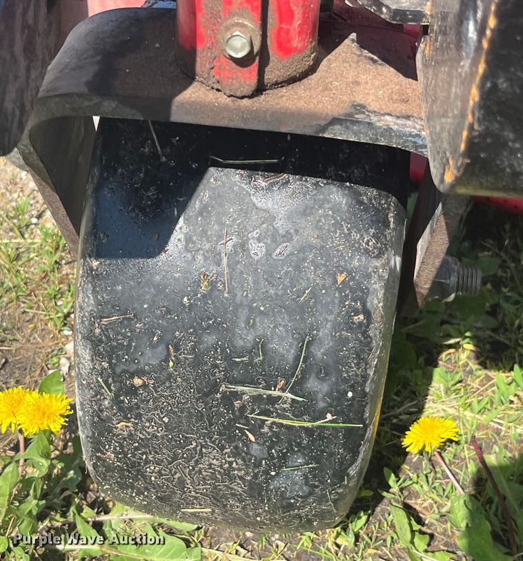 image for item EK8553 2017 Country Clipper 2460KAT-465 ZTR lawn mower