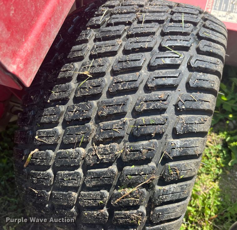 image for item EK8553 2017 Country Clipper 2460KAT-465 ZTR lawn mower