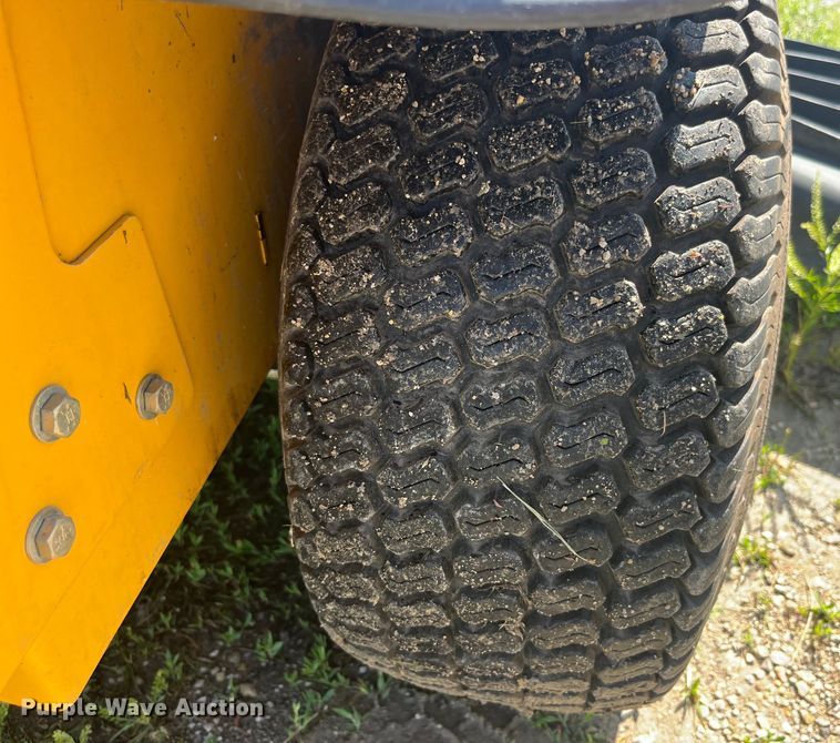 image for item EK8554 Hustler Fastrak ZTR lawn mower