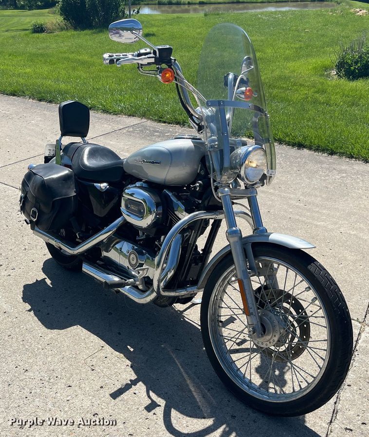 image for item EK8584 2004 Harley Davidson  1200 Sportster Custom motorcycle